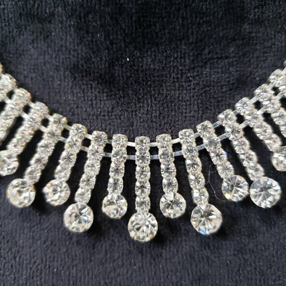 Womens Fashion Silver Tone Rhinestones Trim Blings Necklace Jewelry with Lobster - Picture 3 of 6